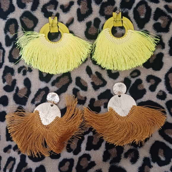 Bundle of Women Yellow fashion tassel earrings - Picture 3 of 5